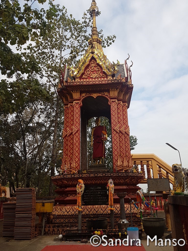 thaïlande temple moine architecte kruba Chiviha