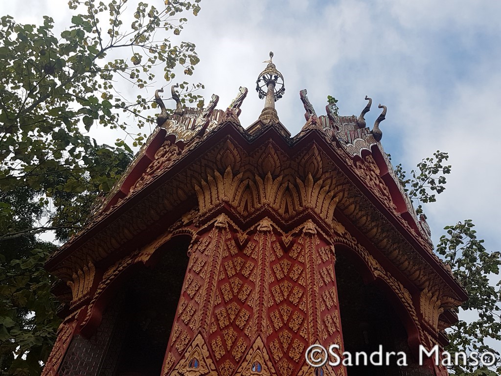 thaïlande temple moine architecte kruba Chiviha