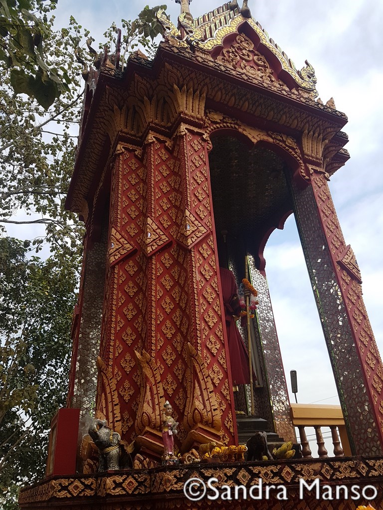 thaïlande temple moine architecte kruba Chiviha