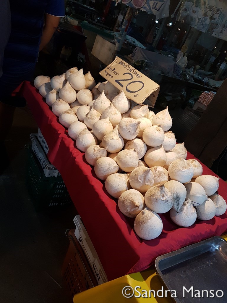 Thaïlande marché noix de coco