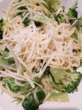 Thaïlande pâte brocoli parmesan